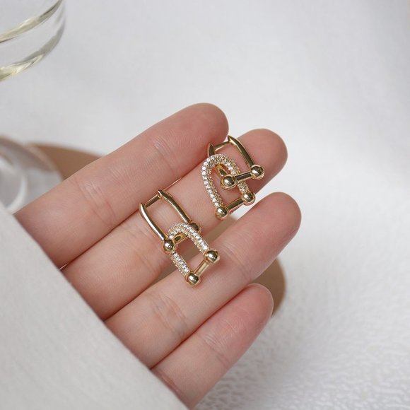 NEW 14K Gold Plated Diamond Horseshoe Earrings - Picture 7 of 7